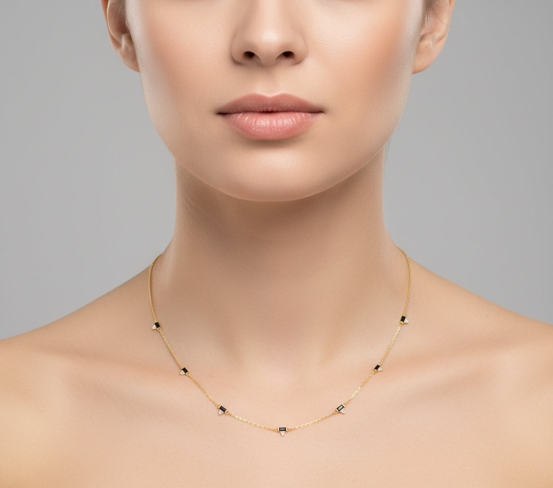 Elegante collar Station con circonitas cúbicas