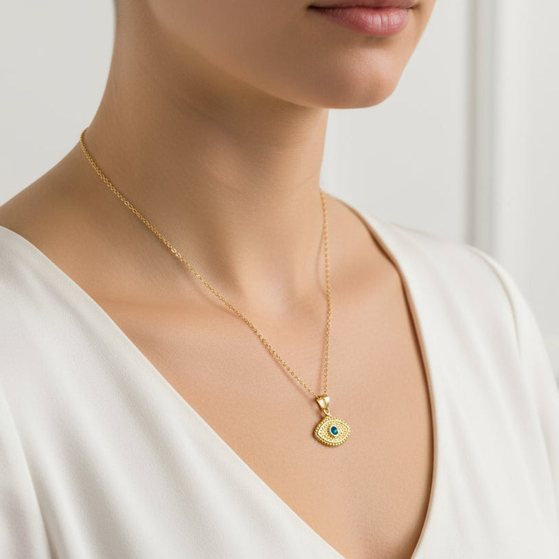 Collar de mal de ojo dorado