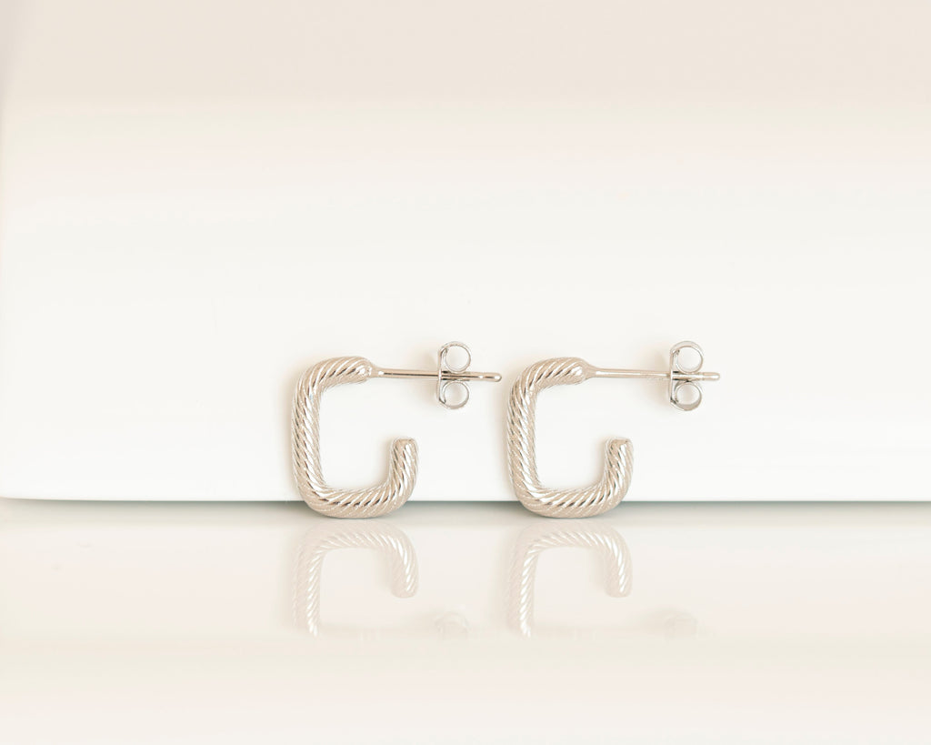 Pendientes de aro texturizados