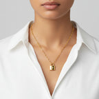 Collar con candado y estrella de circonitas